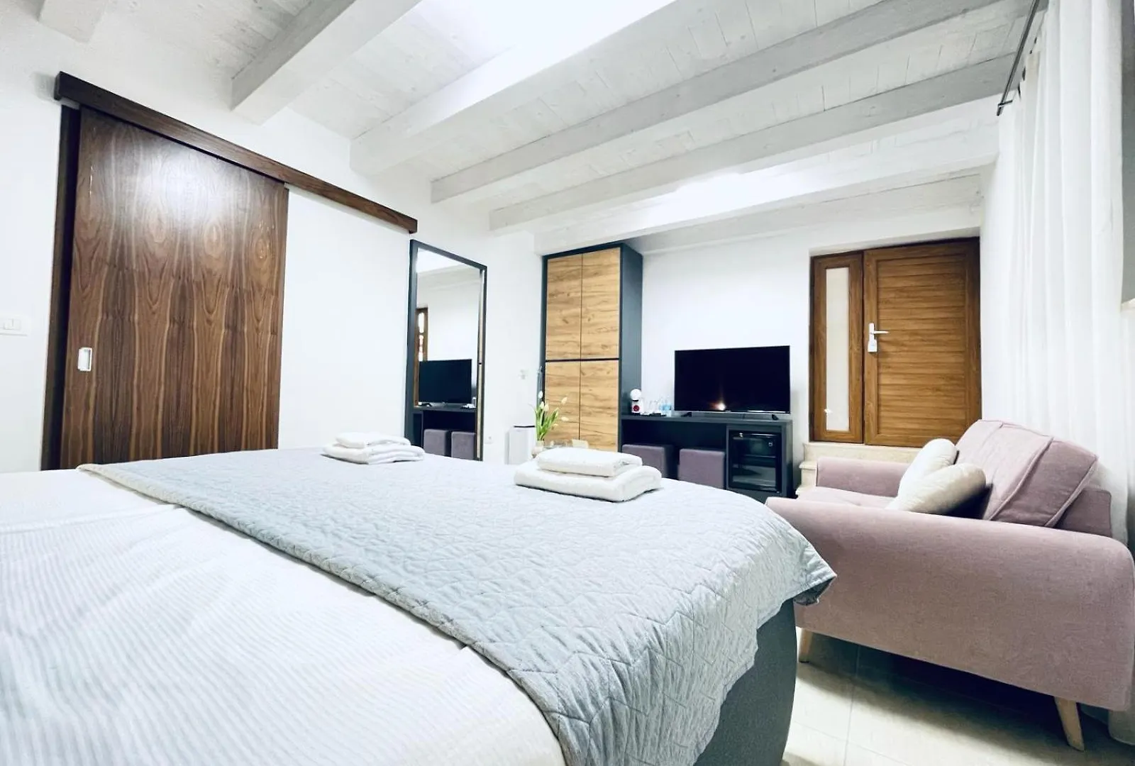 Fazana City Rooms With Free Parking 아파트