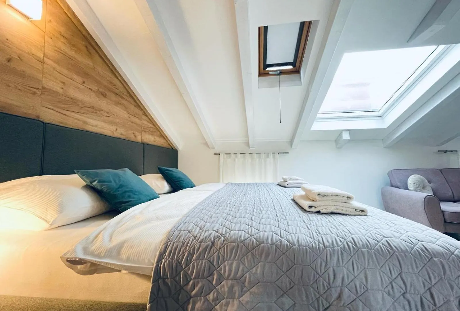 아파트 Fazana City Rooms With Free Parking